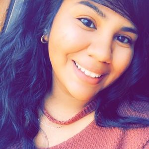 Meet your Posher, Delia